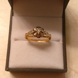 Gold diamond promise ring